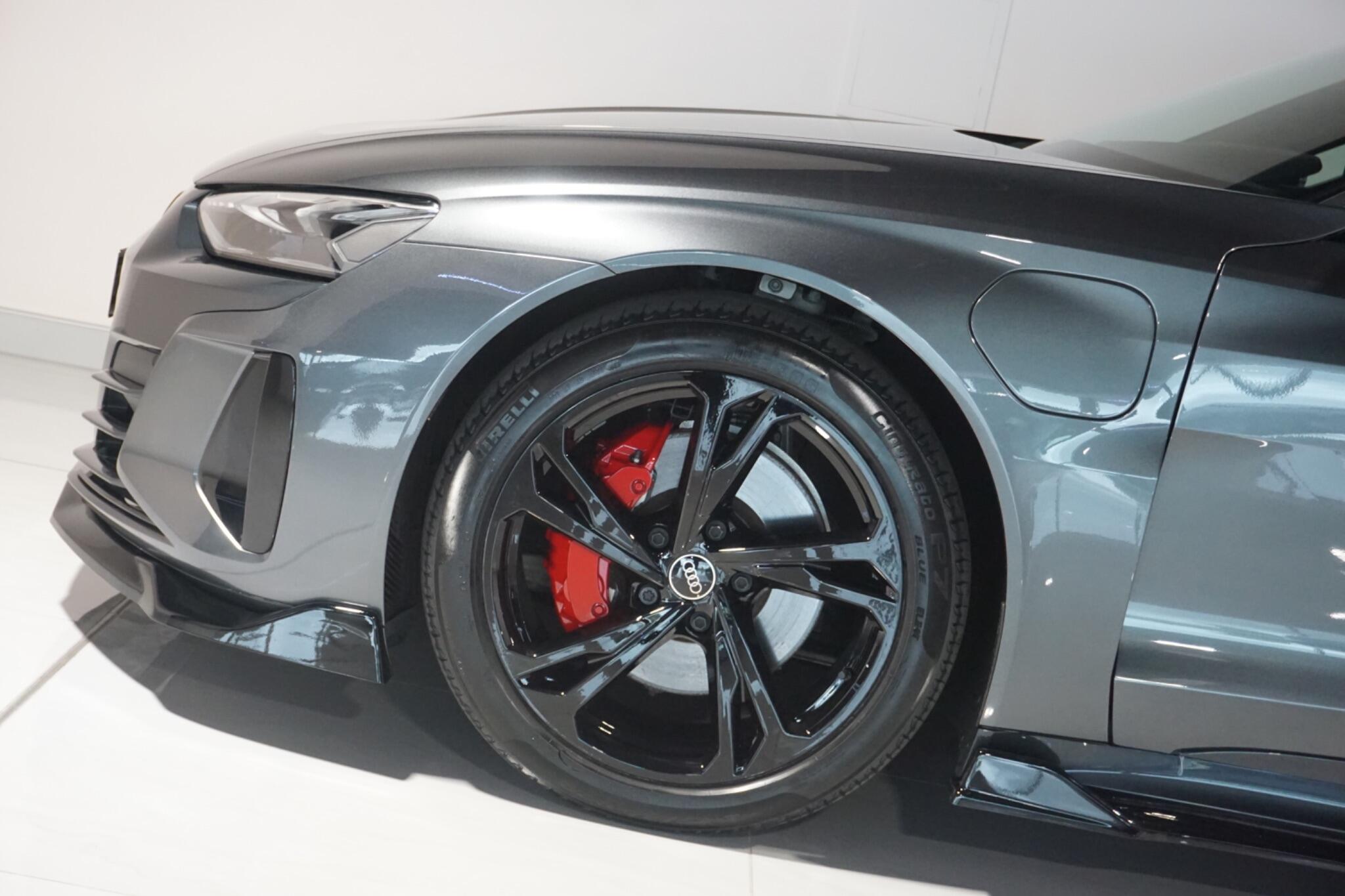 Audi e-tron GT 93.4kWh Saloon 4dr Electric Auto quattro (476 ps)